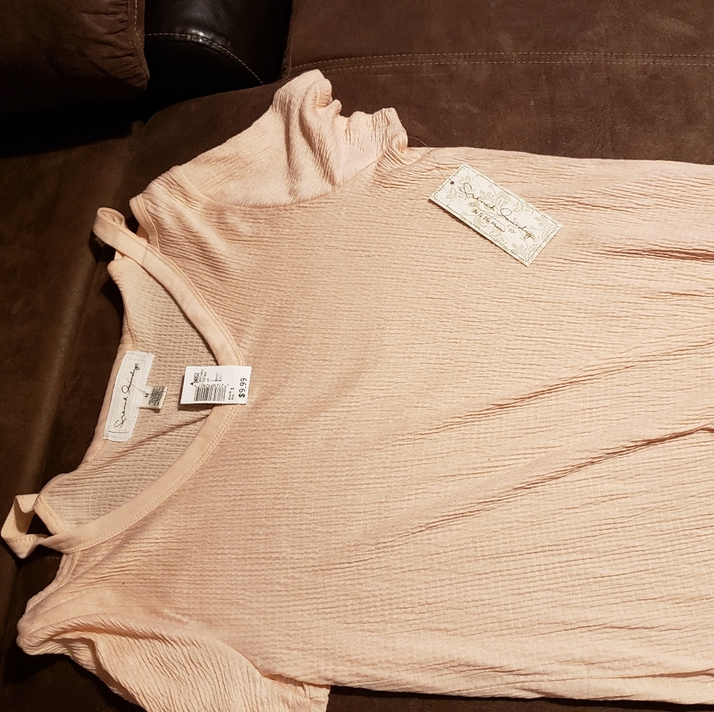 Blouse - Picture 2 of 2